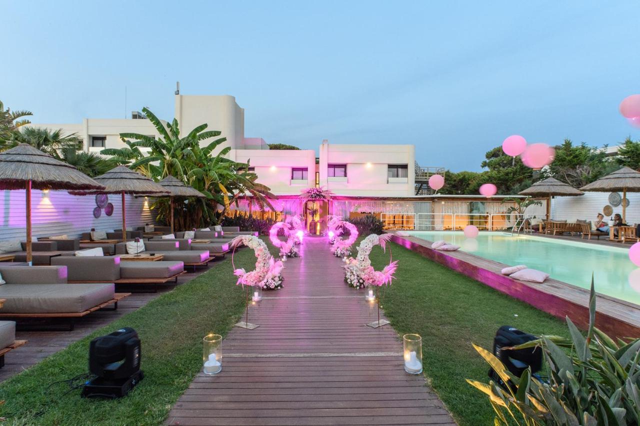 Cumeja Beach Club & Hotel Baia Domizia Esterno foto